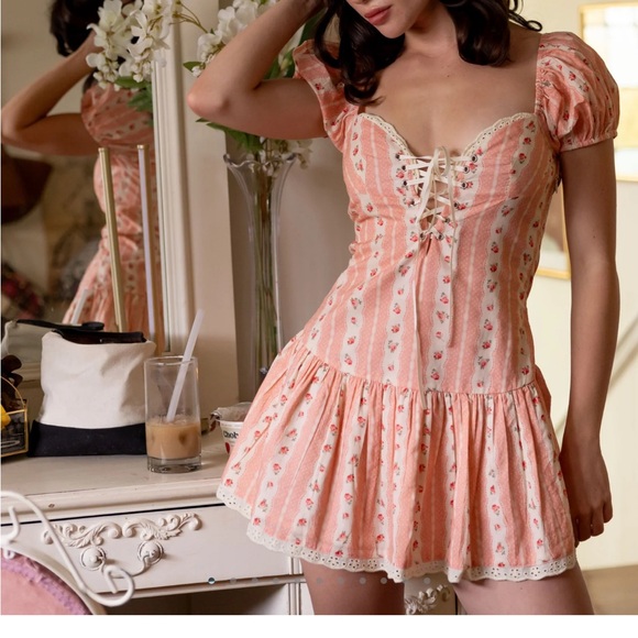 Kitteny Betsie Dress! NWT - Picture 2 of 4